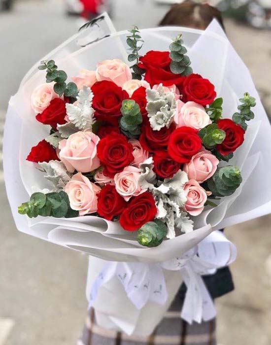 Thiết kế hoa tươi sang trọng hoa 14/2