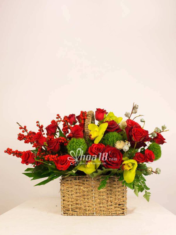Hoa tươi thắm mang nhiều may mắn giỏ hoa tươi