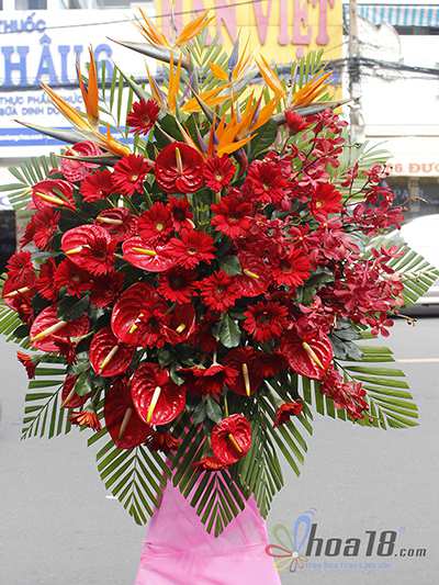 Thiết kế hoa hồng môn mang đến điều tốt lành và may mắn hoa hồng môn