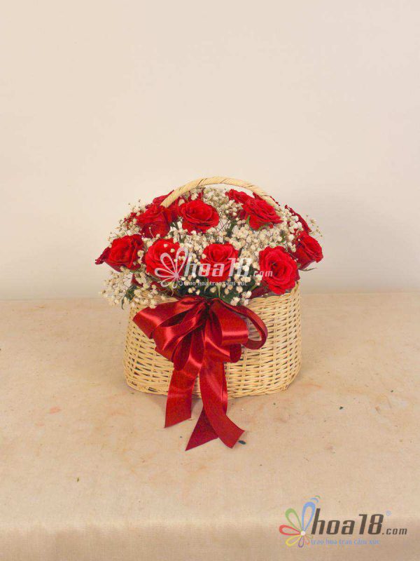 Giỏ hoa hồng đỏ tươi cho ngày Valentine nồng cháy - Hoa18 hoa hồng