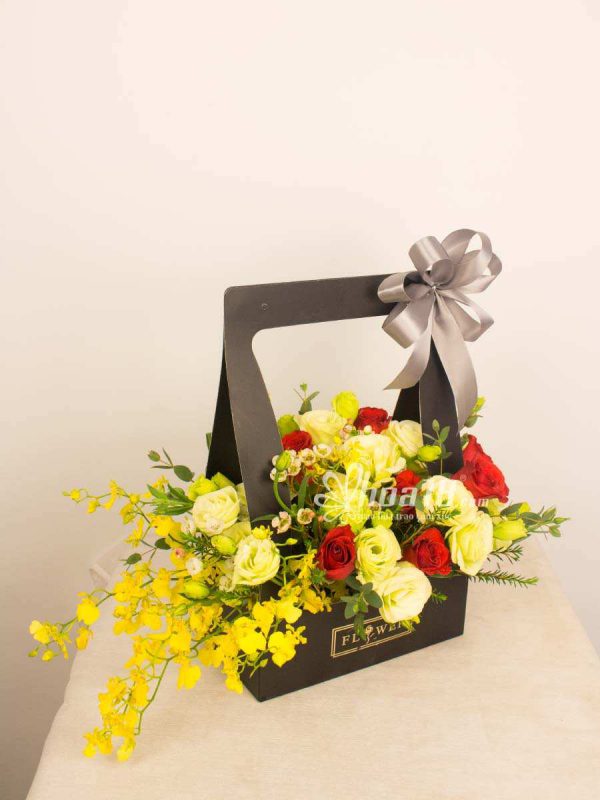 Giỏ hoa 20/11 với hoa lan vũ nữ đẹp - Hoa18 hoa 20/11