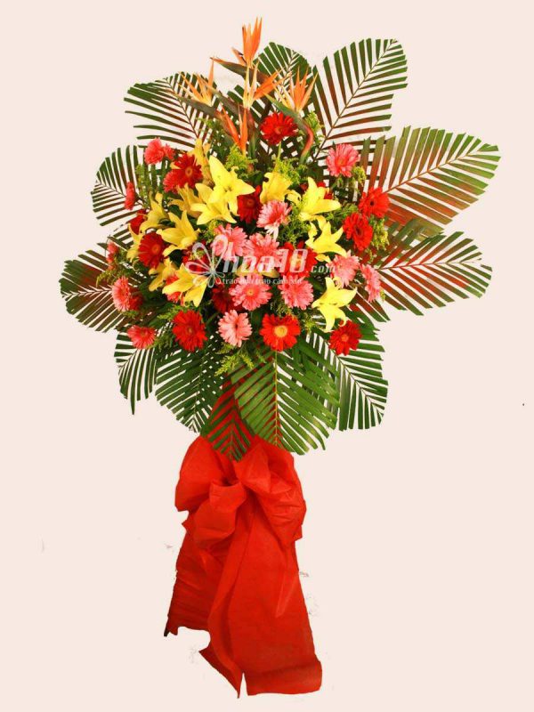 Thiết kế kệ hoa khai trương đẹp làm sang trọng thêm cho không gian buổi lễ hoa khai trương