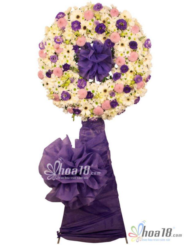 Thiết kế hoa tang chia buồn đơn giản nhưng gói trọn chân thành hoa chia buồn